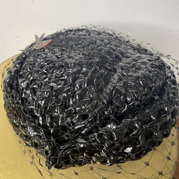 Chanda Boutique Black Hat Red pin Straw Netting Lined Combs Pillbox Hat Vintage